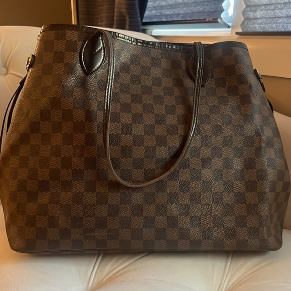 Weekend price drop !!Authentic Louis Vuitton Damier Ebene Neverfull GM! - Picture 3 of 14